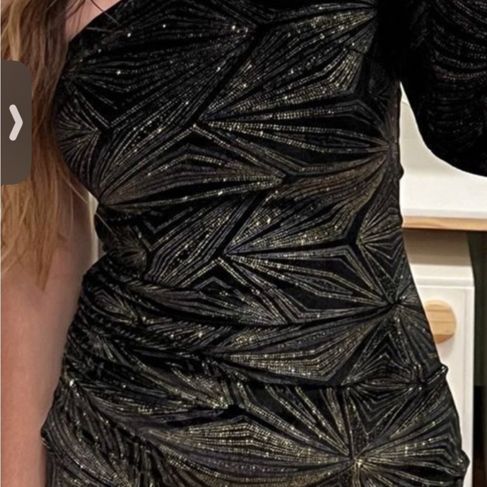 Glamorous One Shoulder Black and Gold Dress